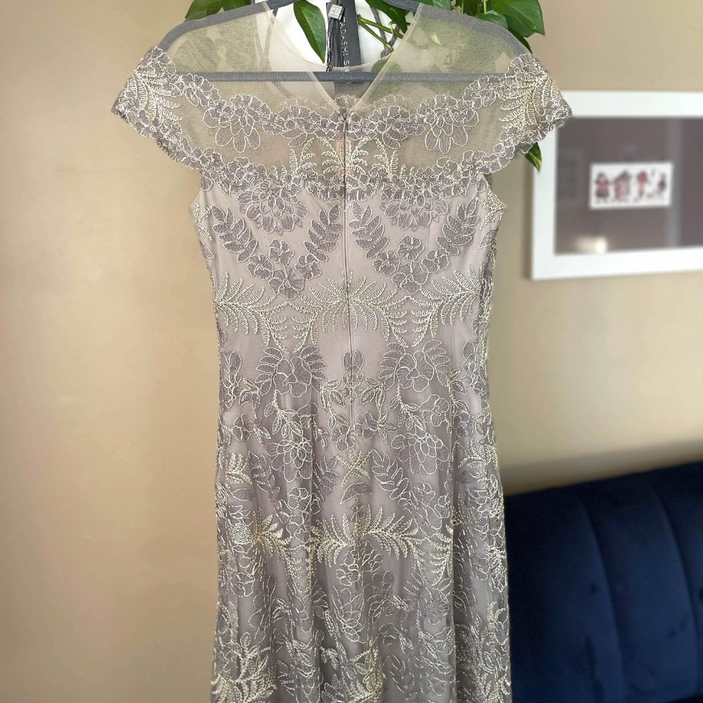 Tadashi Shoji women's beige & gold embroidered dress, semi formal size 6
